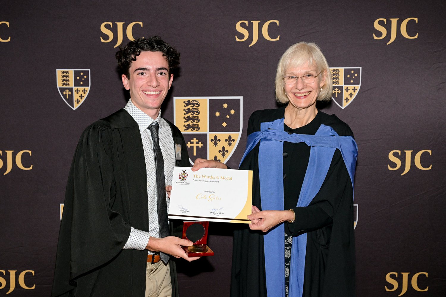 UQ Vice Chancellor celbrates academic awards at St John's College