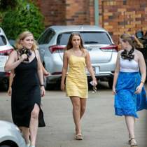 Thumbnail ofstudents-arrive-on-move-in-day-at-St-Johns-College.jpg